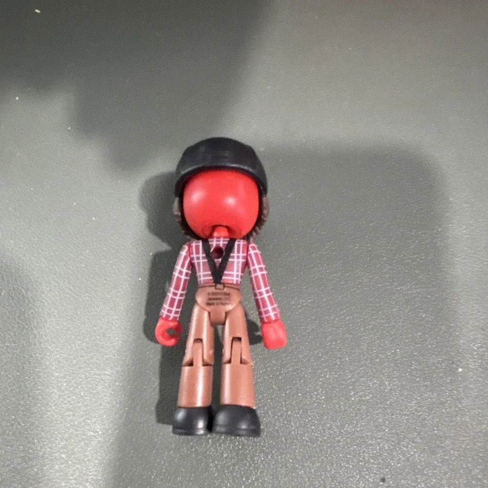 Roblox DevSeries Brookhaven's Most Wanted Heatwave Lumberjack Action Figure